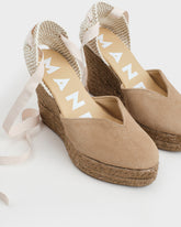Espadrillas con Zeppa e Scollo a Cuore<br />in Pelle Scamosciata |