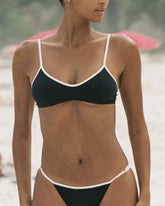 Bikini a Triangolo con Profilo a Contrasto | 