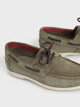 Swan Suede Boat-Shoes | 