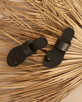 Athens Toe-Ring Leather Sandals | 